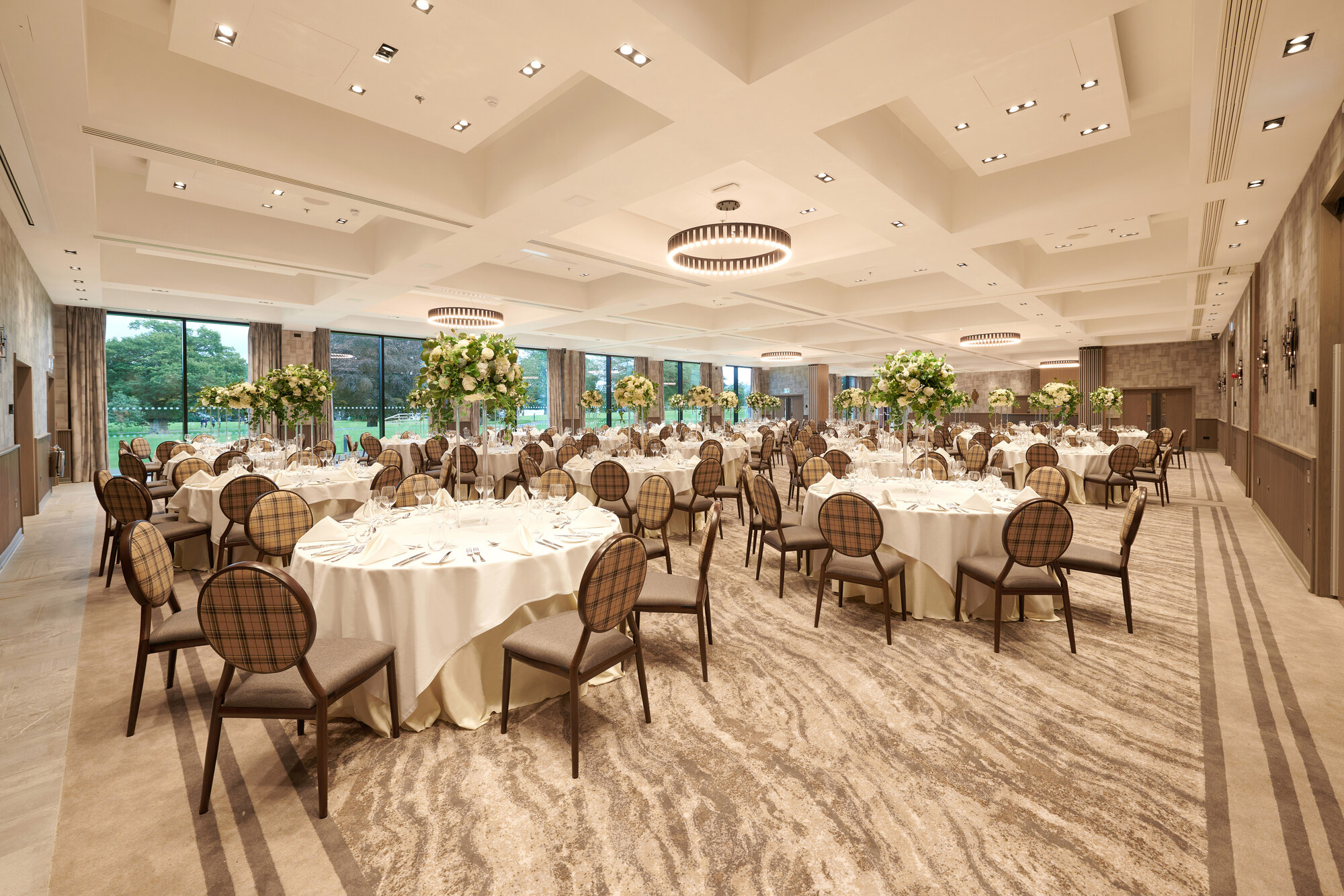 Loch Lomond Suite Table Set Up 400 Guest Wedding Venue