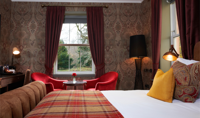 Cameron-House-Family-Room-Bed