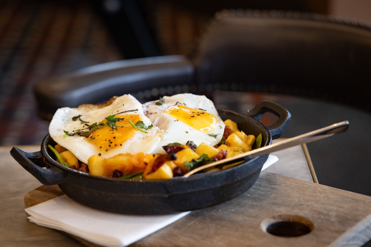 Cameron-House-Restaurant-Eggs-The Tavern-053
