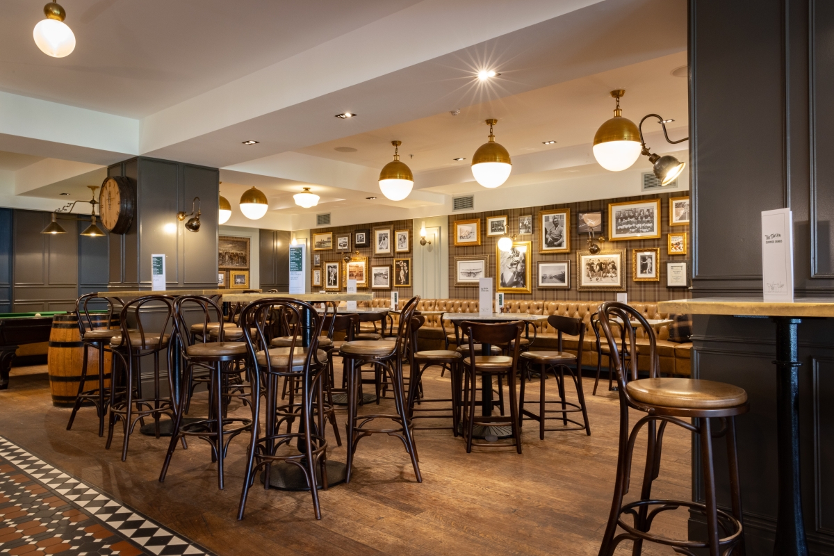 Cameron-House-Restaurant-Interior-The Tavern-009