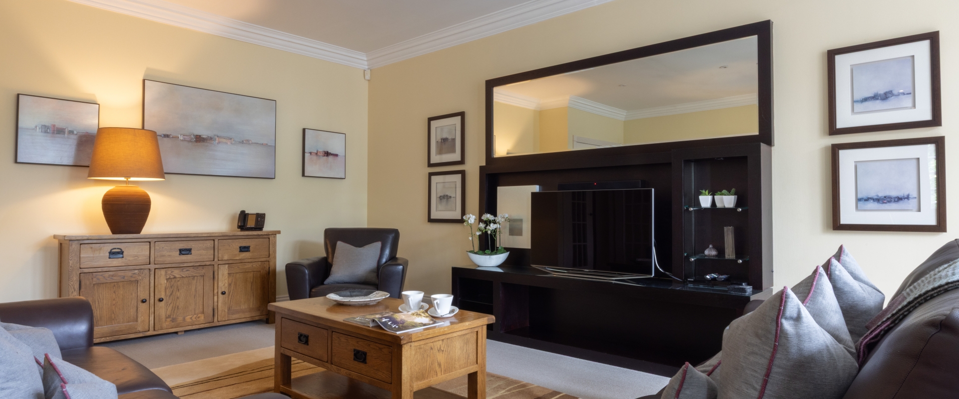 Cameron-Lodges-Cameron-Club-Loch-Lomond-Apartment-2 Bedroom-Living-area-Interior-001