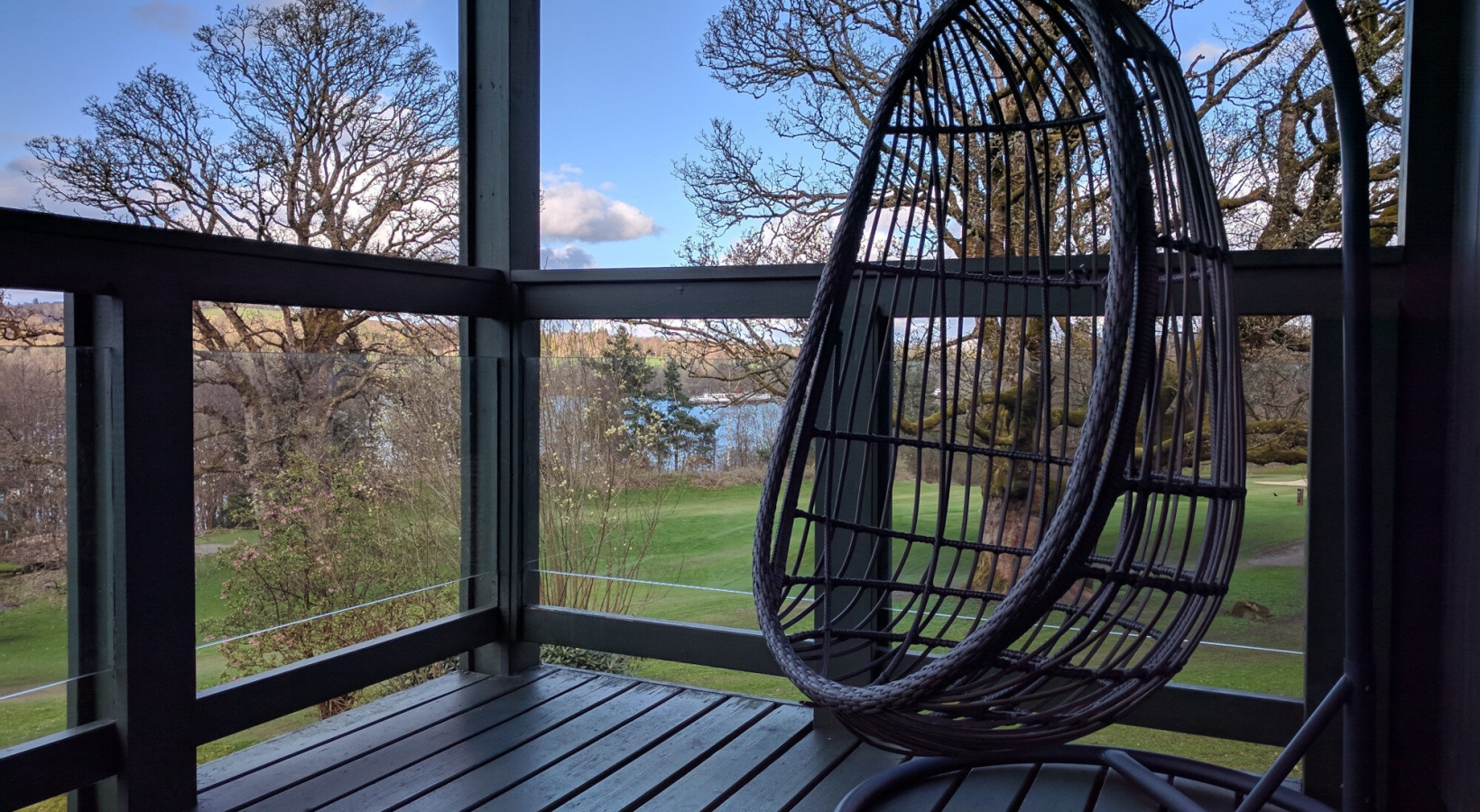 deck-with-swing-chair