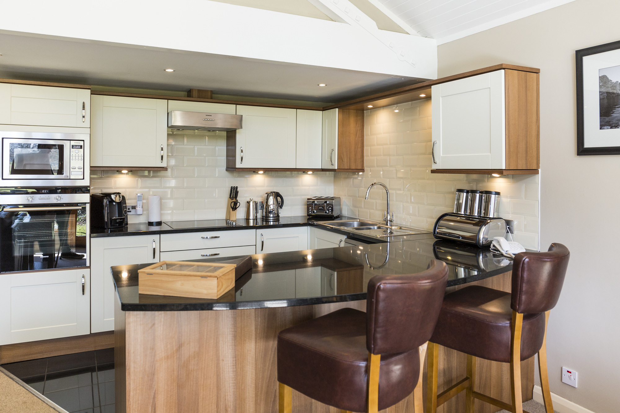kitchen-one-bedroom-detached-bungalows