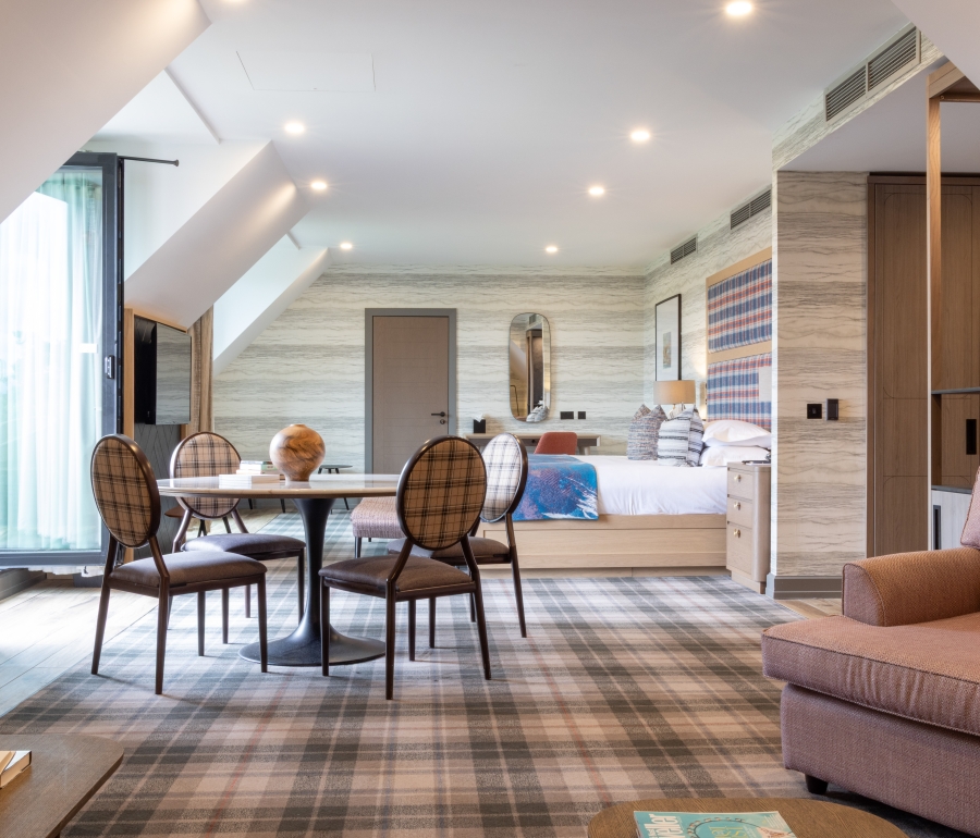 Cameron-House-Bedroom-Loch-Suite-382-12