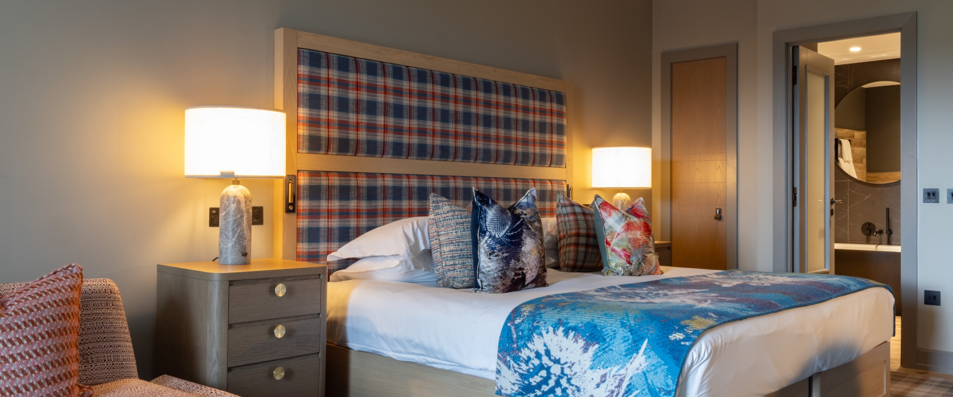 Cameron-House-Bedroom-Loch-View-Studio-Balcony-364-22