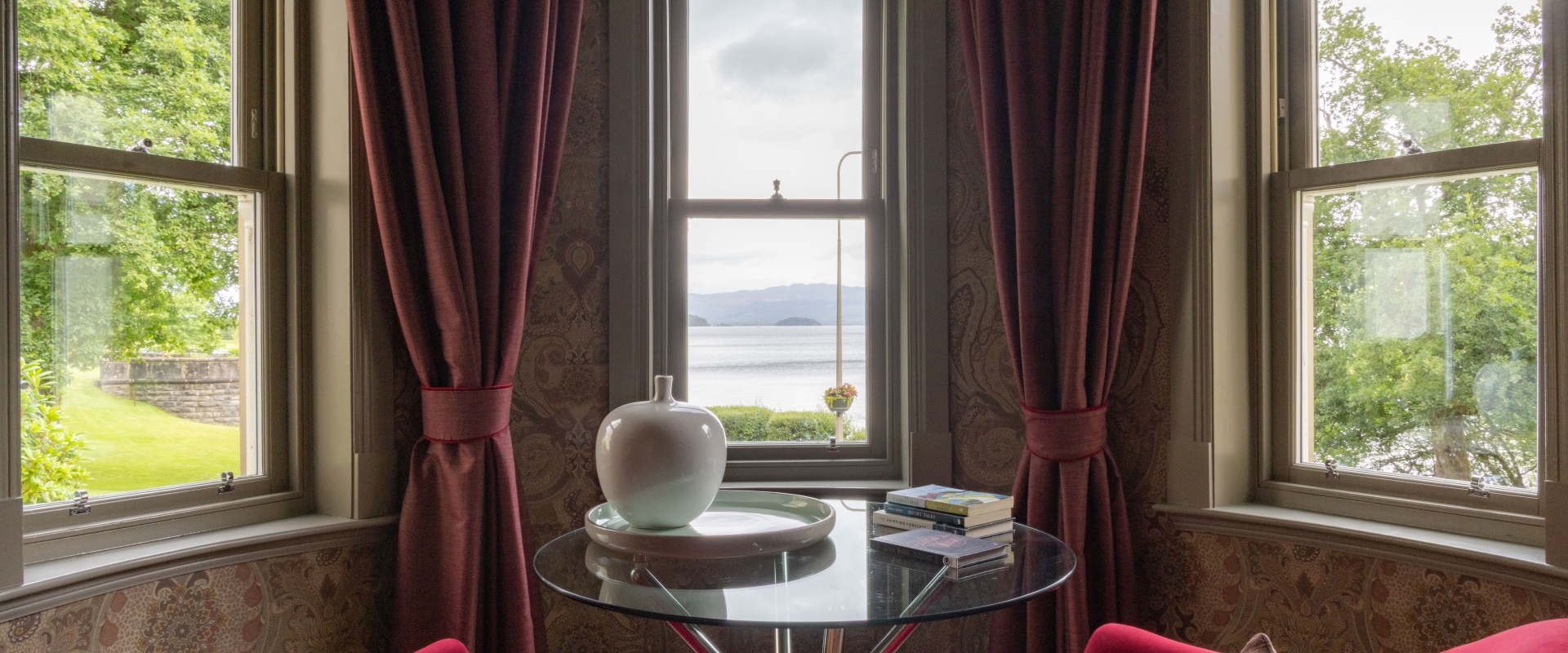 Cameron-House-Bedroom-Loch-View-Studio-Suite-25-03