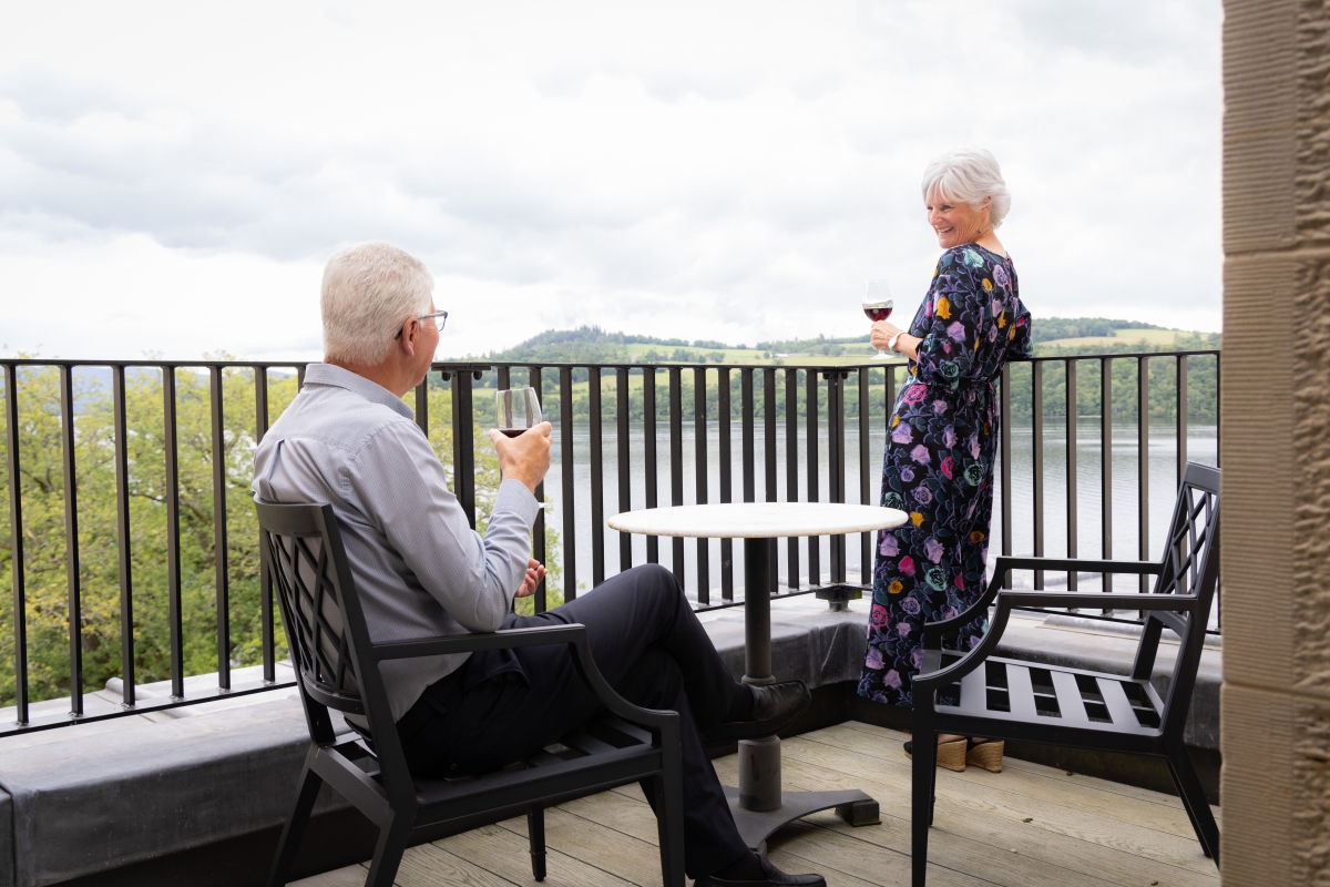 Cameron-House-Lifestyle-People-Couple-002