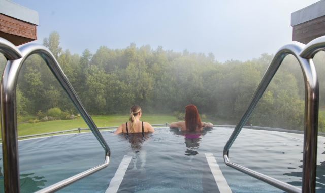 Cameron-Spa-Rooftop-Pool-Lifestyle