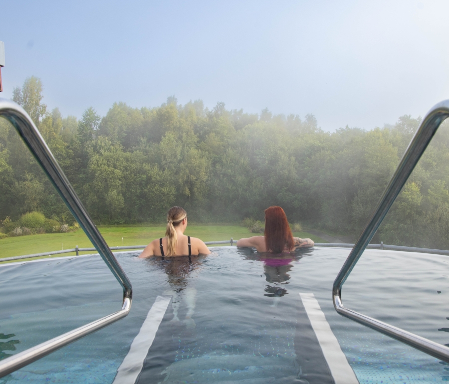 Cameron-Spa-Rooftop-Pool-Lifestyle
