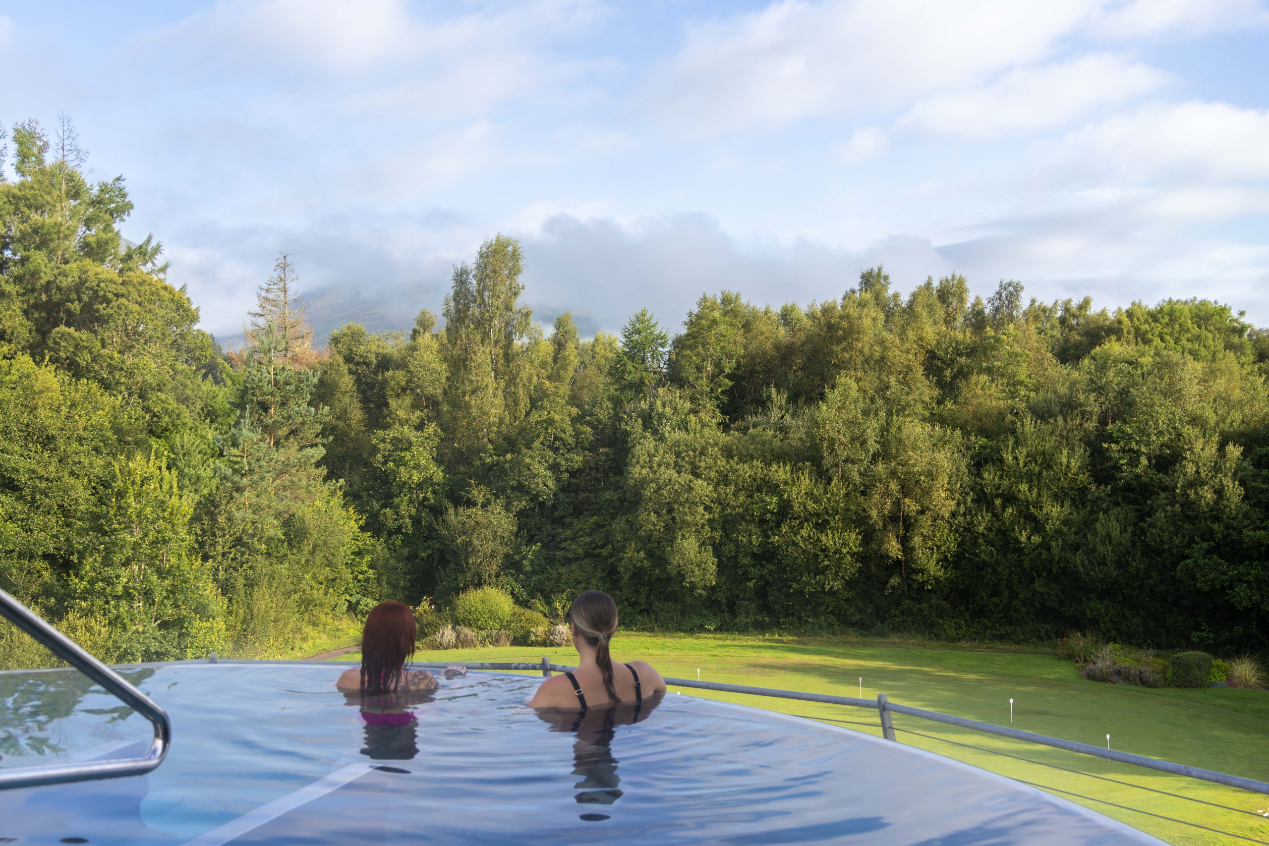 Cameron-Spa-Rooftop-Pool-People (2)