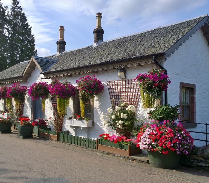 Luss cottage